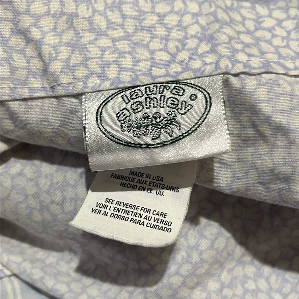 VINTAGE Laura Ashley Pastel Floral Bedding Set with Curtains and tiebacks - Picture 3 of 4